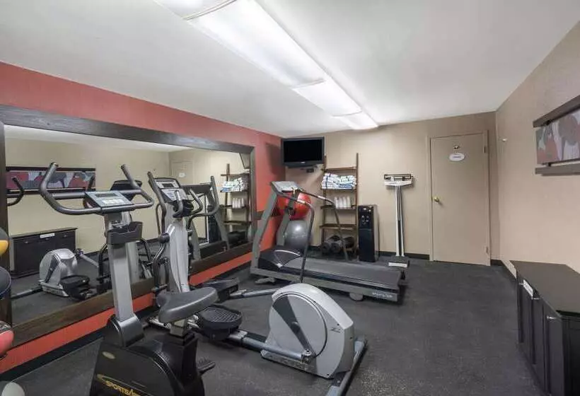 酒店 Baymont By Wyndham Murfreesboro