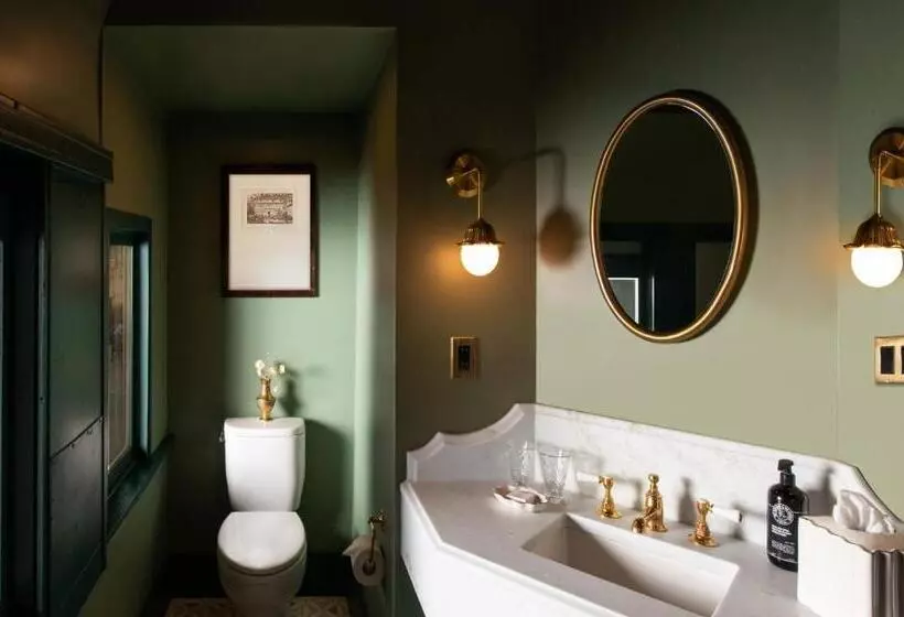 The Hotel Chalet At The Choo Choo