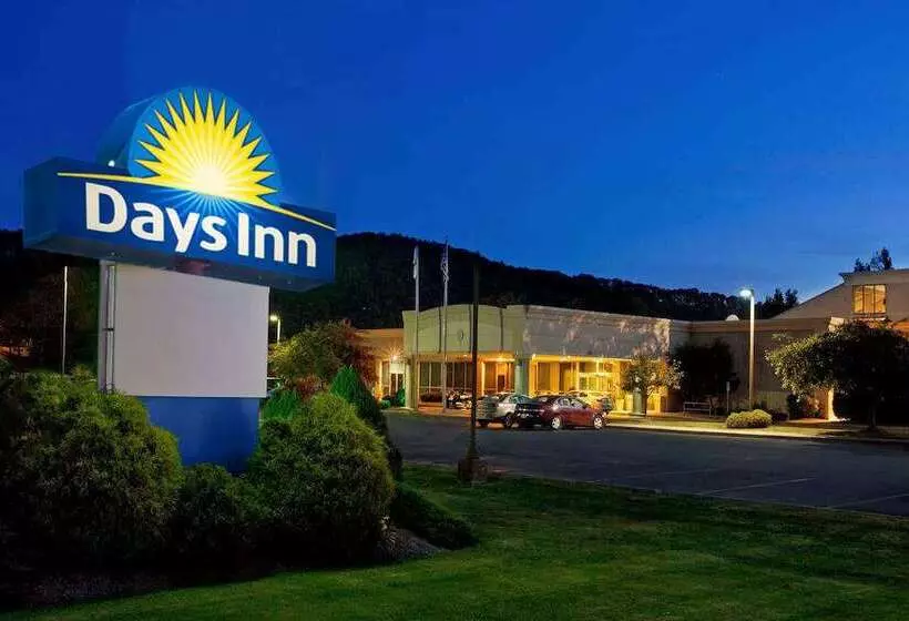 酒店 Days Inn By Wyndham Warren