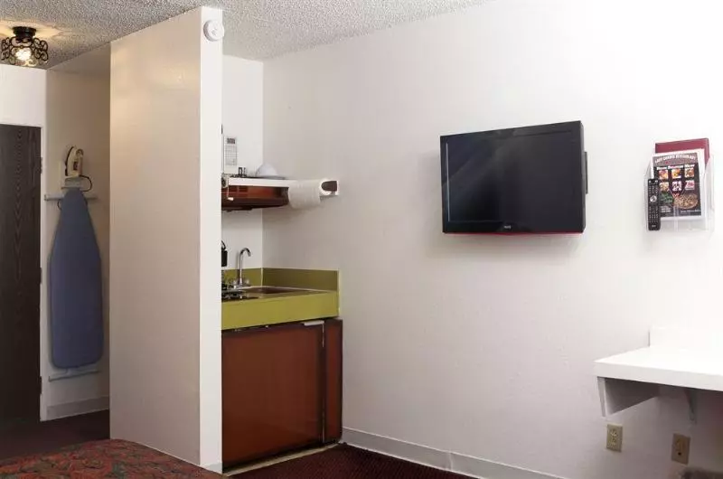 فندق Granada Inn