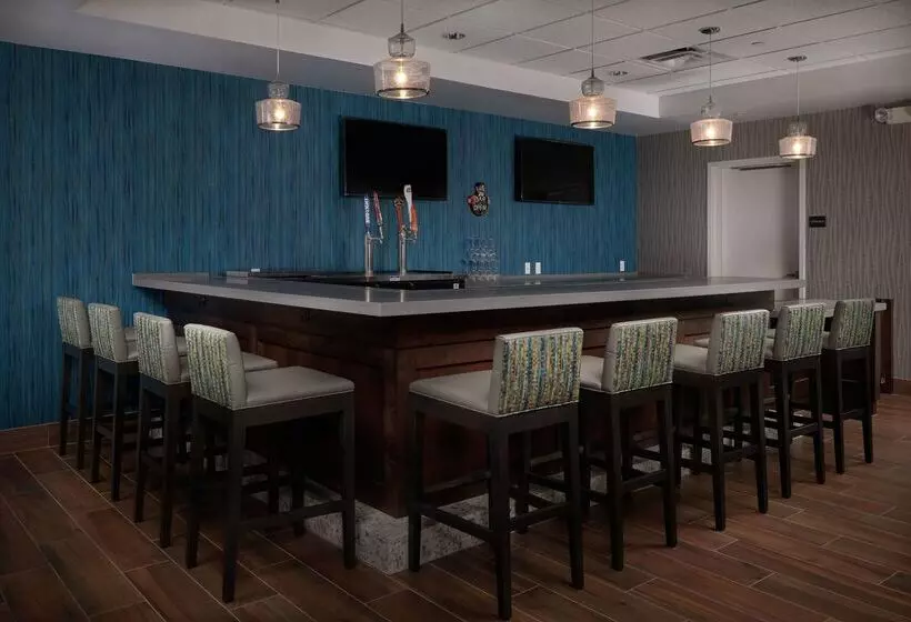 בית מלון כפרי Hampton Inn Lake Havasu City