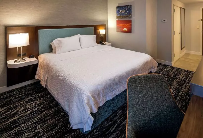 Szálloda Hampton Inn Long Island / Commack