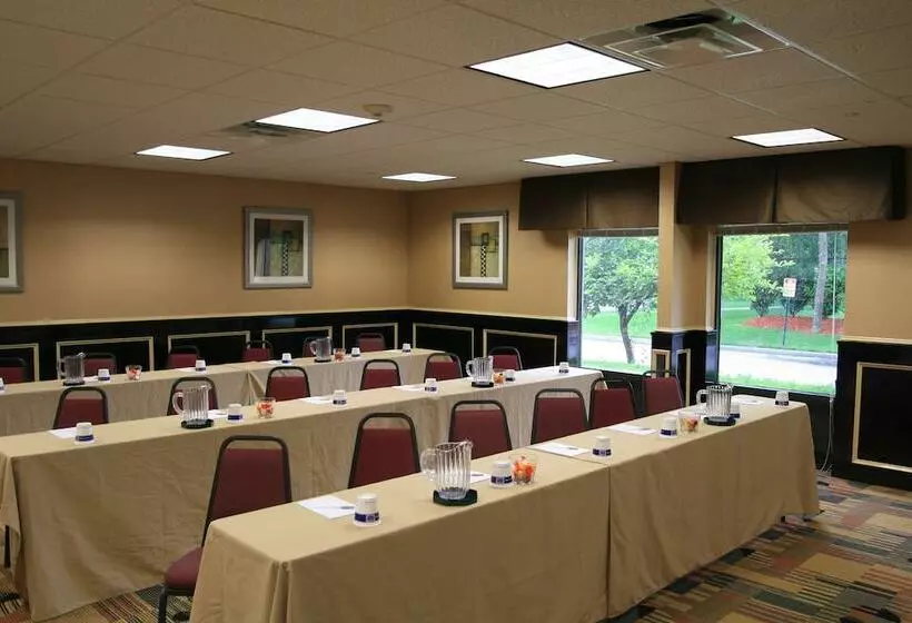 Szálloda Hampton Inn Long Island / Commack