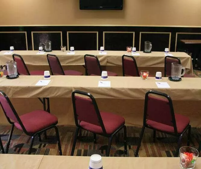 Szálloda Hampton Inn Long Island / Commack