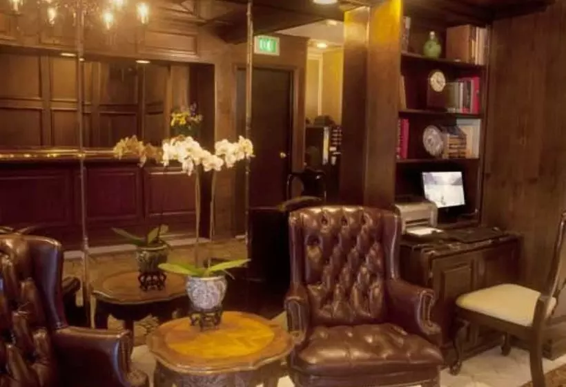 Hotelli Hilgard House Westwood Village