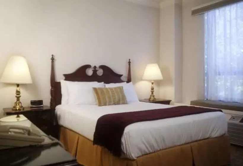 Hotelli Hilgard House Westwood Village