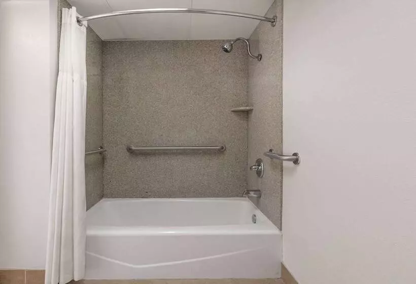 Hôtel Ramada By Wyndham Odessa Near University Of Texas Permian