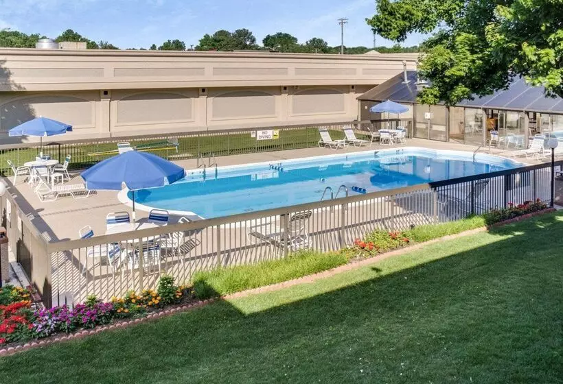 ホテル Clarion Inn