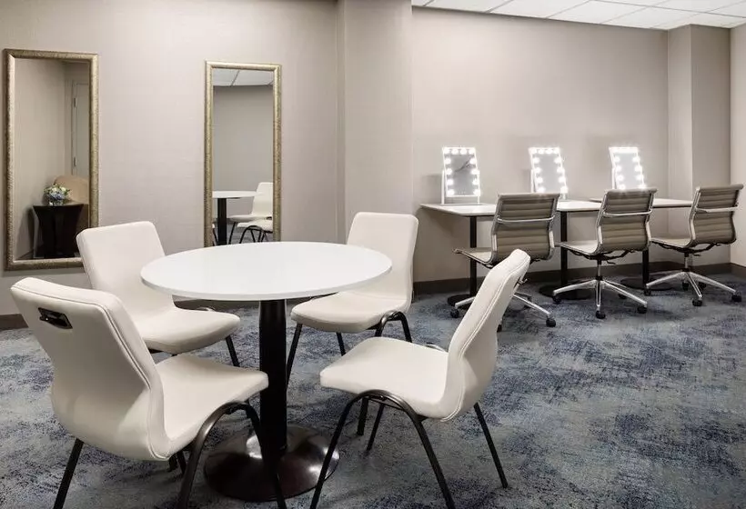 酒店 Courtyard By Marriott Minneapolis Downtown