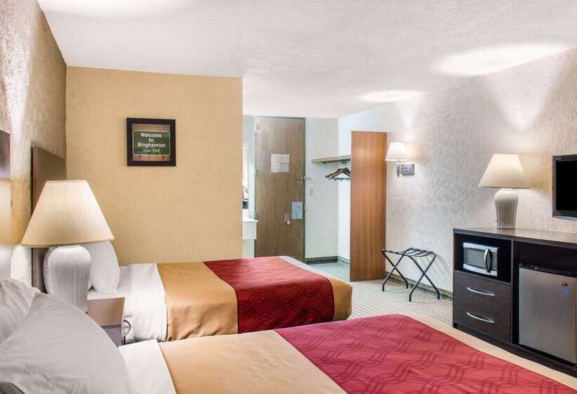 فندق Econo Lodge Inn And Suites