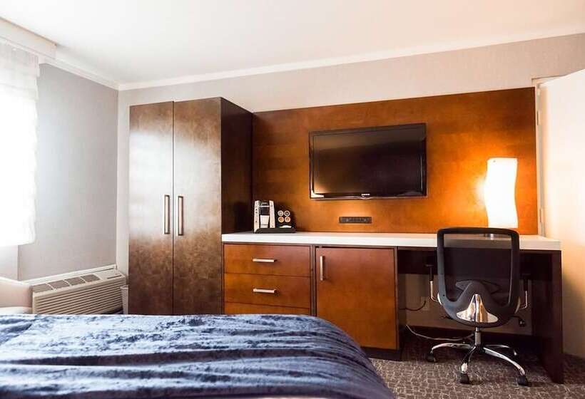 בית מלון כפרי Holiday Inn Long Beach   Airport, An Ihg