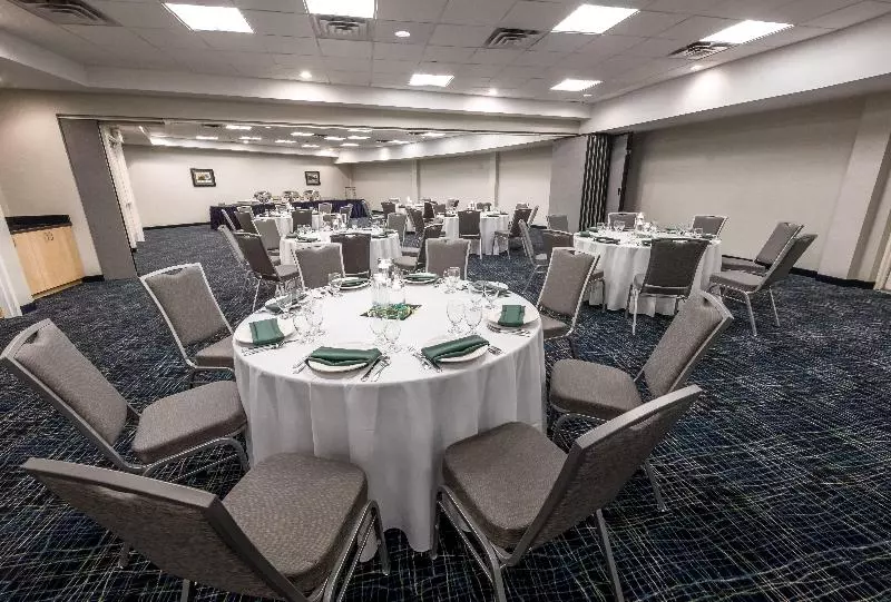 هتل Holiday Inn Raleigh Downtown, An Ihg