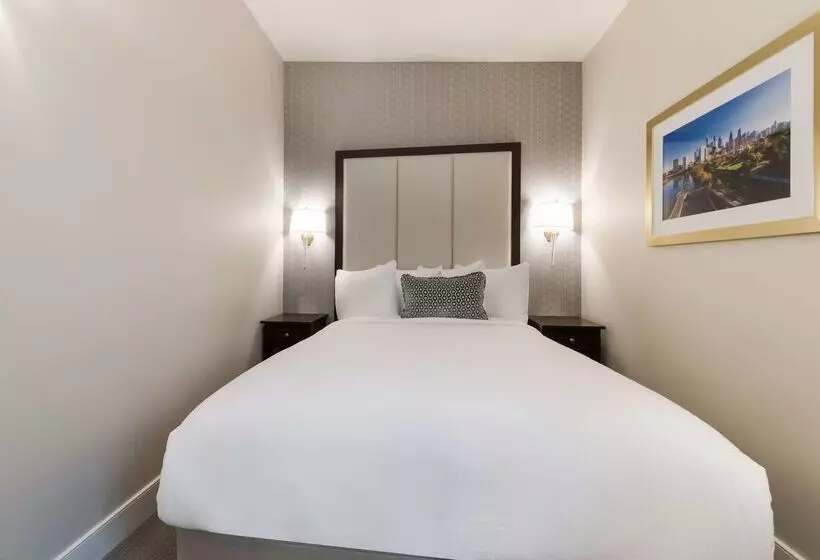 Independence Park Hotel, Premier Collection