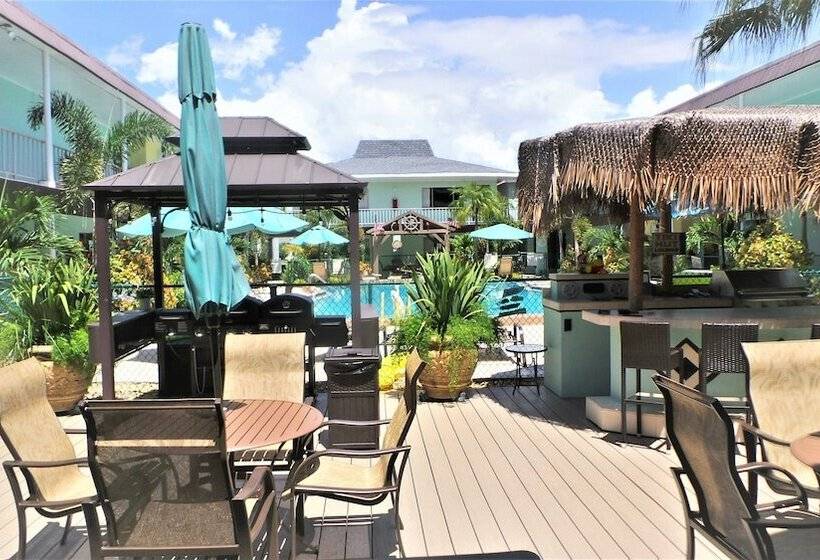 فندق Island House