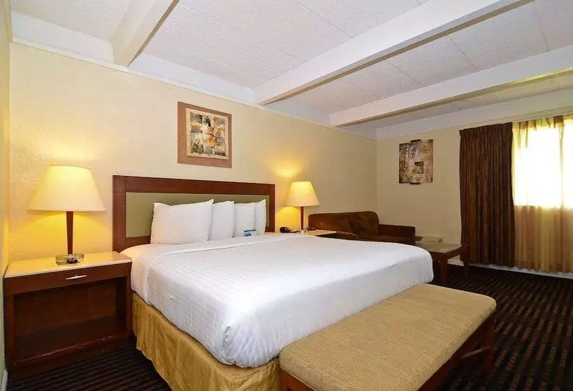 בית מלון כפרי Lexington Inn & Suites Nw Chicago Elgin