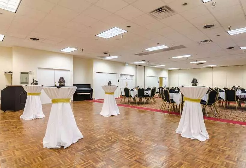 Otel Quality Inn & Suites