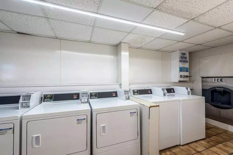 Hotel Red Roof Inn & Suites Pigeon Forge   Parkway