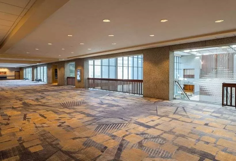 Sheraton Kansas City Hotel At Crown Center