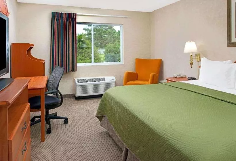 فندق Travelodge By Wyndham Lincoln
