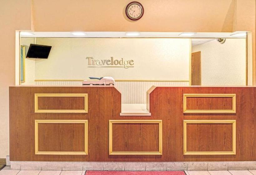 هتل Travelodge By Wyndham Lincoln