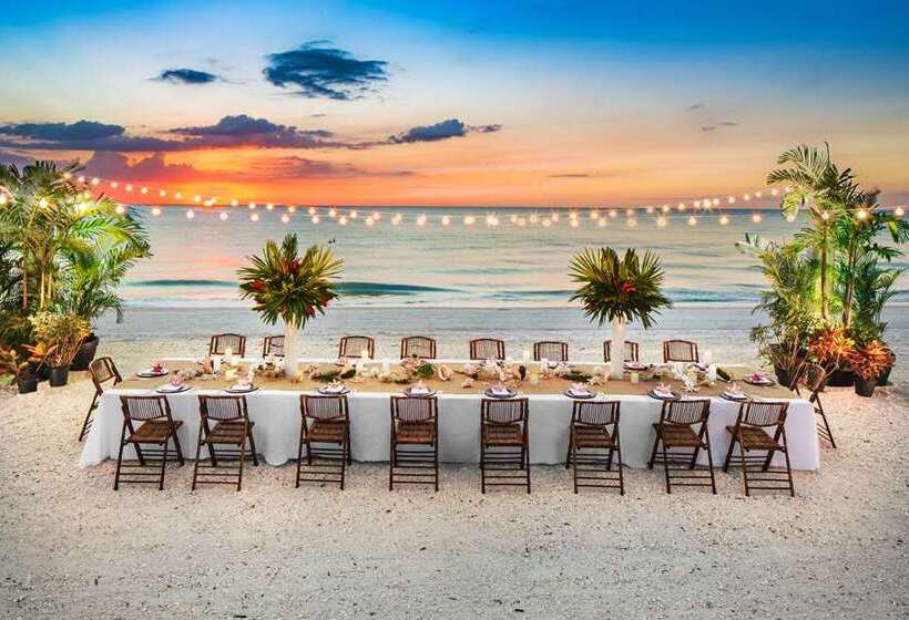 בית מלון כפרי Hilton Marco Island Beach Resort And Spa