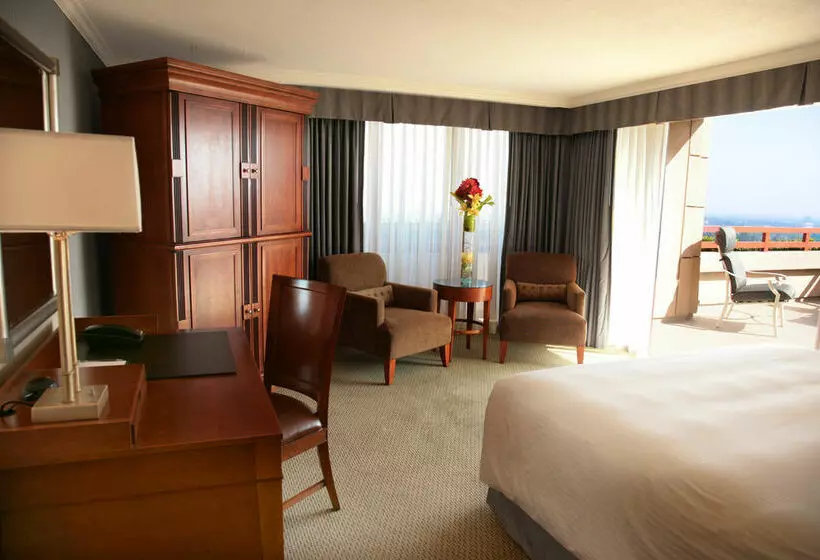 Отель Intercontinental Los Angeles Century City At Beverly Hills