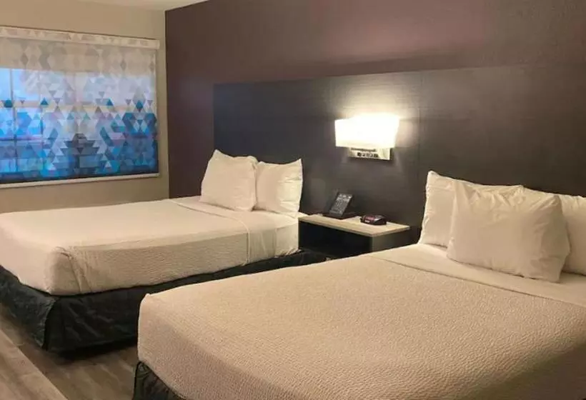 فندق La Quinta Inn By Wyndham Bakersfield South