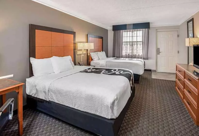 Szálloda La Quinta Inn By Wyndham San Antonio I35 N At Toepperwein