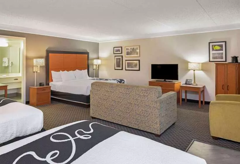 Szálloda La Quinta Inn By Wyndham San Antonio I35 N At Toepperwein