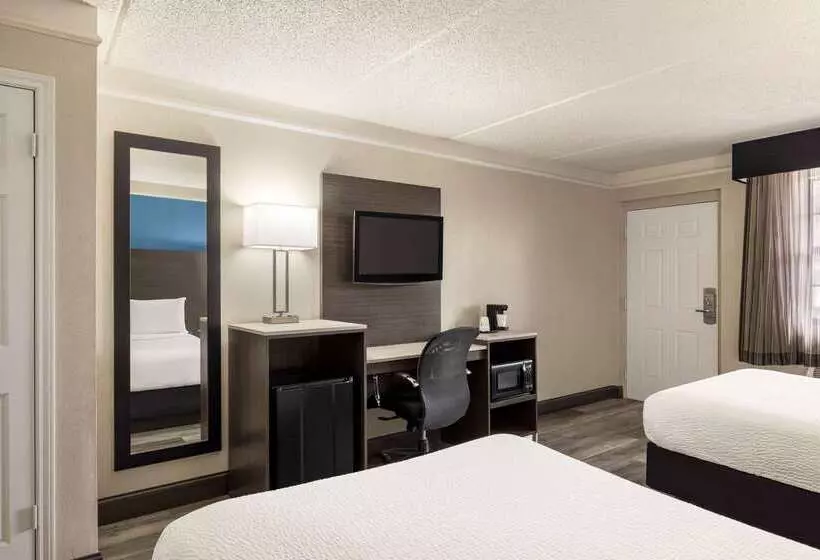 Szálloda La Quinta Inn By Wyndham San Antonio I35 N At Toepperwein