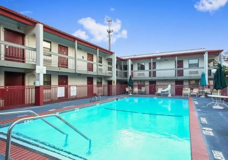 Hotel Red Roof Inn North Dallas   Park Central