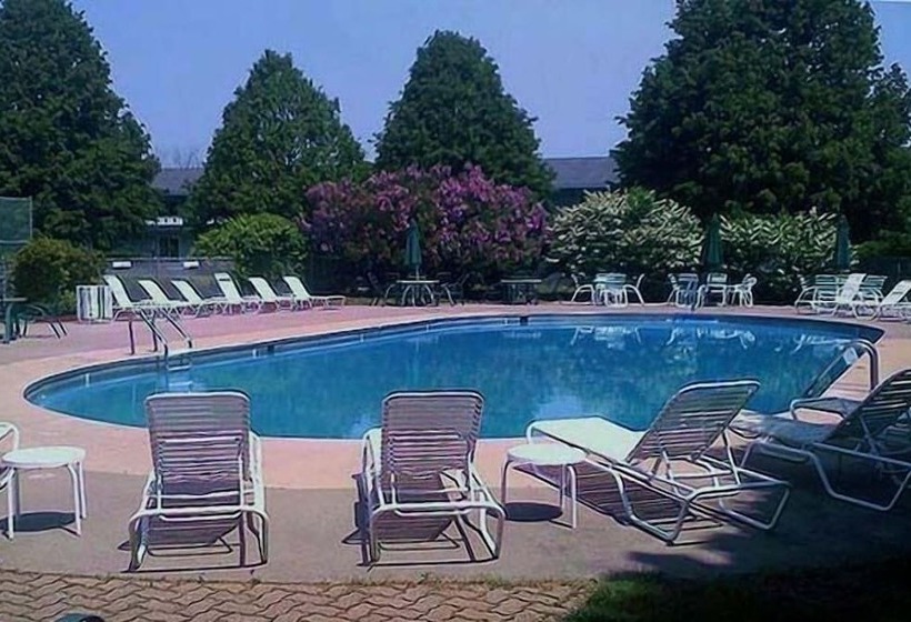 Majestic Regency Resort