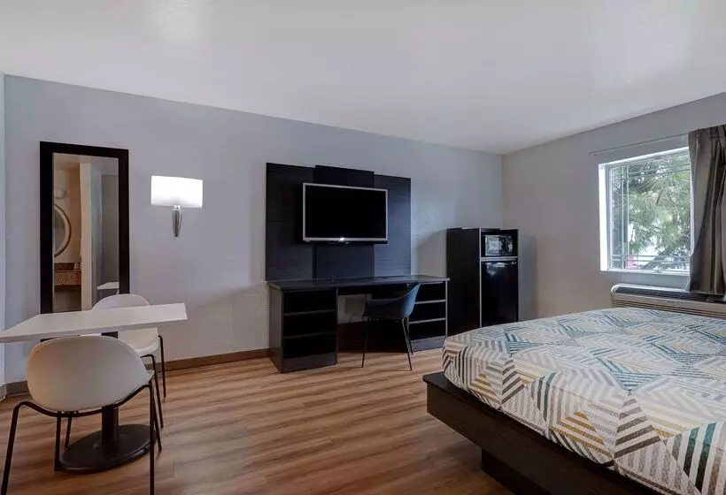 Motel 6buttonwillow, Ca Central