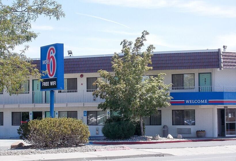 Motel 6reno, Nv Livestock Events Center