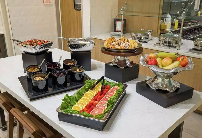 モーテル Hilton Garden Inn Knoxville Papermill Drive