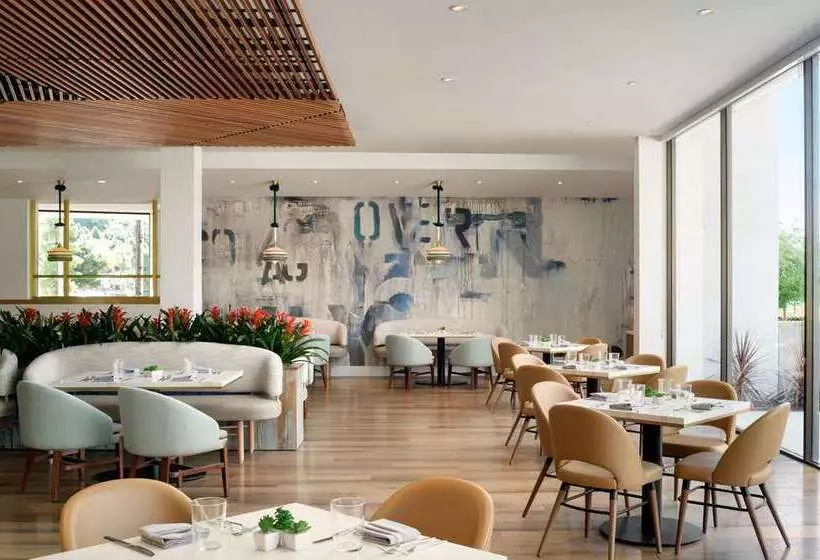 هتل Hilton Los Angeles Culver City