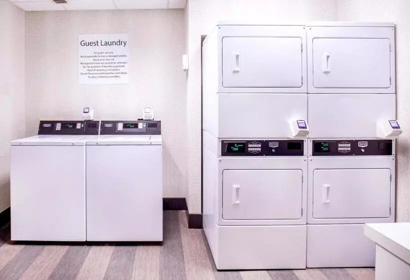 هتل Holiday Inn Newport News Hampton, An Ihg