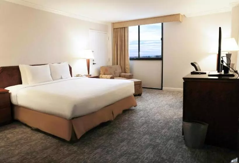 Ontario Airport Hotel & Conference Center