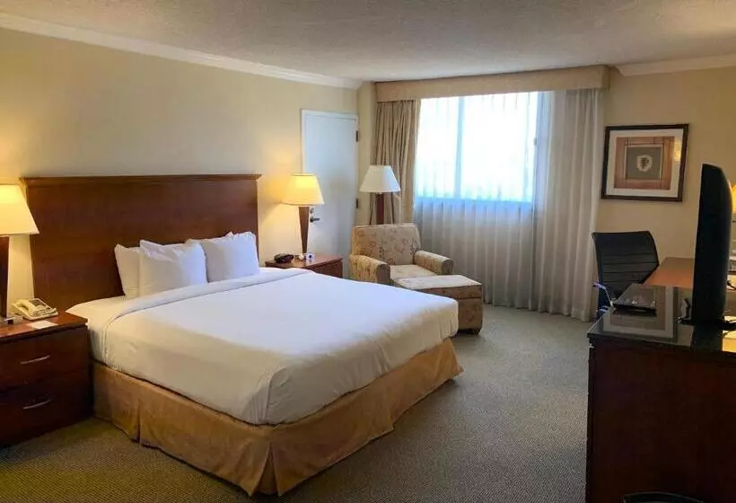 Ontario Airport Hotel & Conference Center