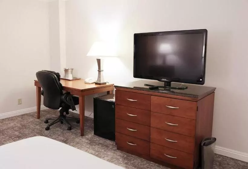 Ontario Airport Hotel & Conference Center