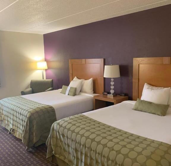 酒店 Ramada By Wyndham Marquette