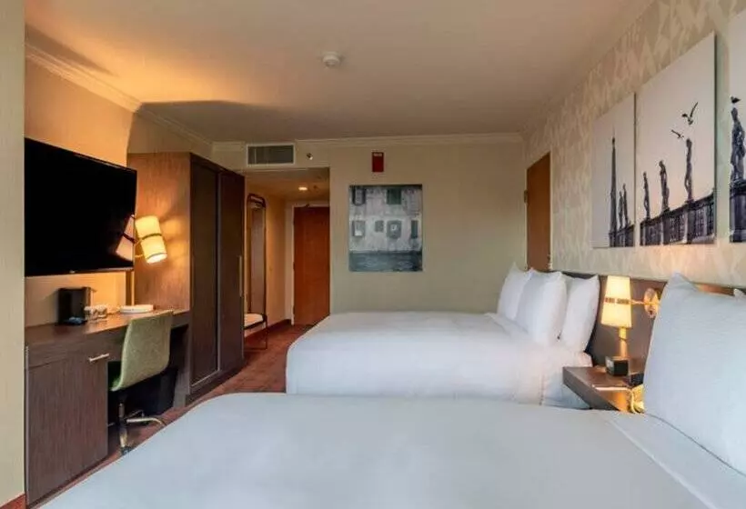 فندق Courtyard by Marriott San Diego Downtown Little Italy