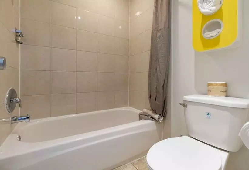 Motel 6 Claremont, Ca