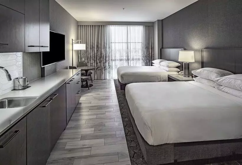 Doubletree By Hilton Hotel Modesto