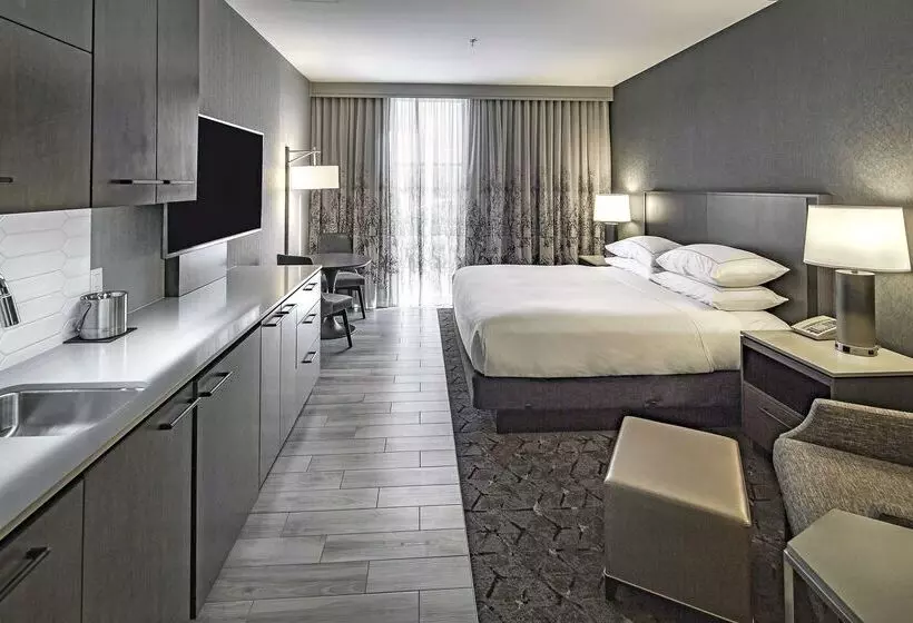 Doubletree By Hilton Hotel Modesto