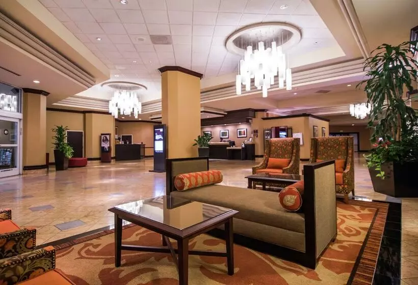 Doubletree By Hilton Hotel Modesto