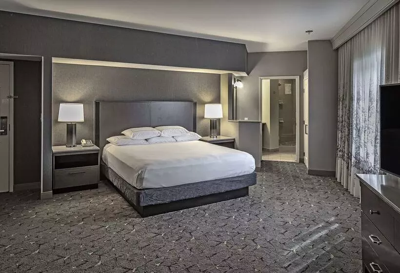 Doubletree By Hilton Hotel Modesto