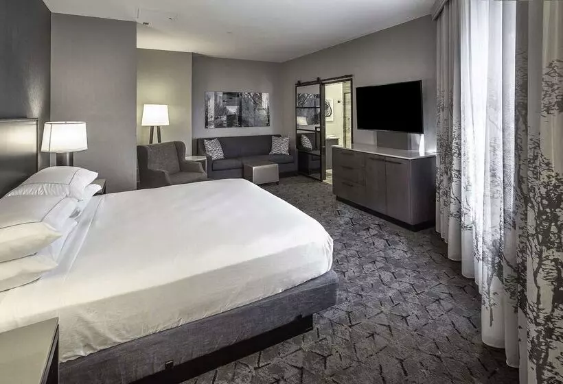 Doubletree By Hilton Hotel Modesto