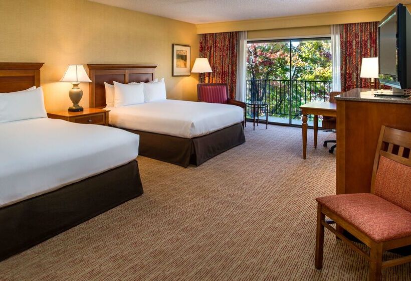 هتل Doubletree By Hilton Seattle Airport