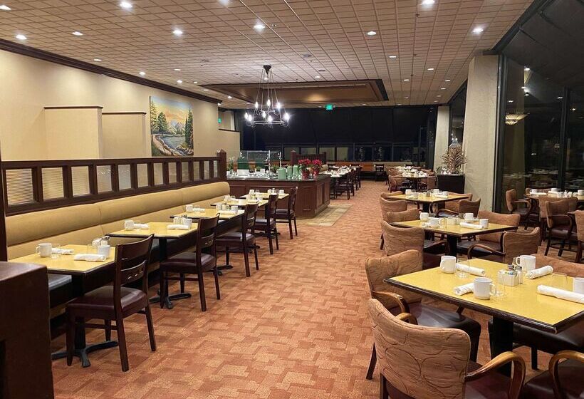 هتل Doubletree By Hilton Seattle Airport